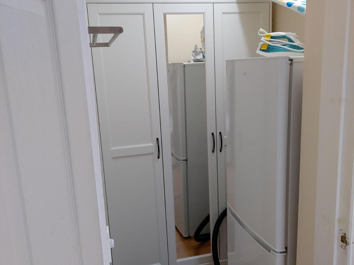 Lovely Studio-Flat With Free Parking, Free Wifi. ليدز المظهر الخارجي الصورة