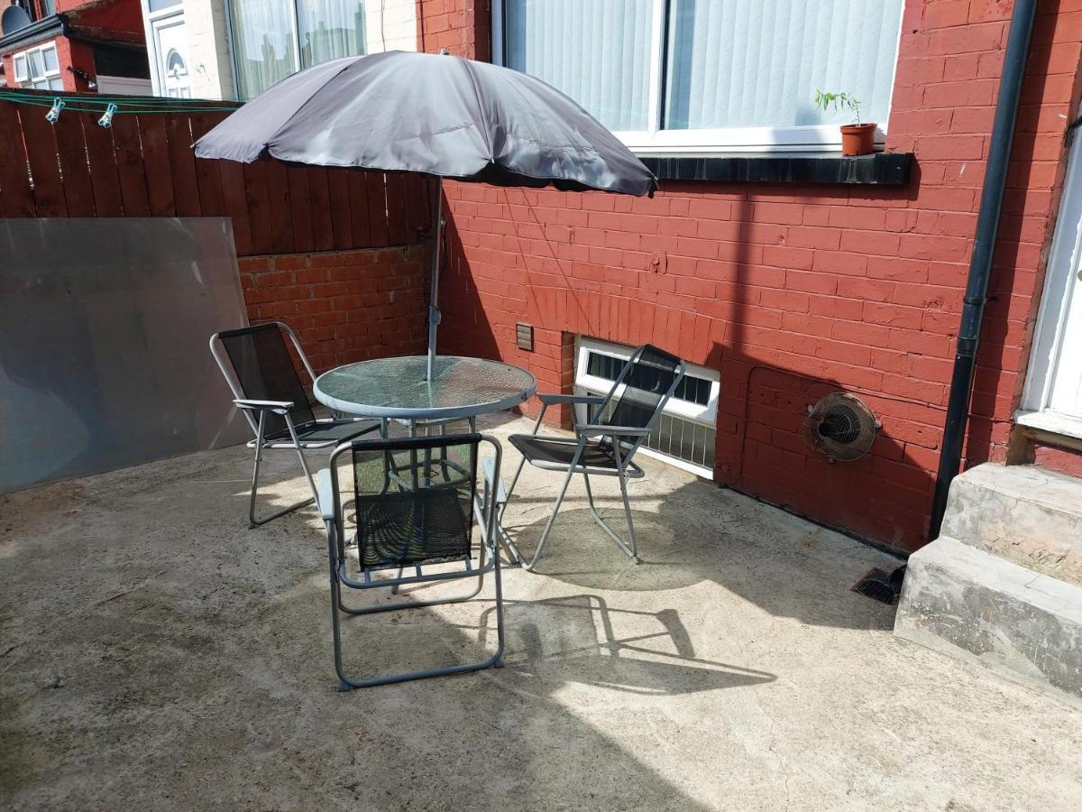 Lovely Studio-Flat With Free Parking, Free Wifi. ليدز المظهر الخارجي الصورة