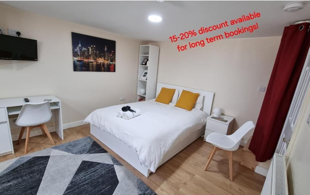 Lovely Studio-Flat With Free Parking, Free Wifi. ليدز المظهر الخارجي الصورة